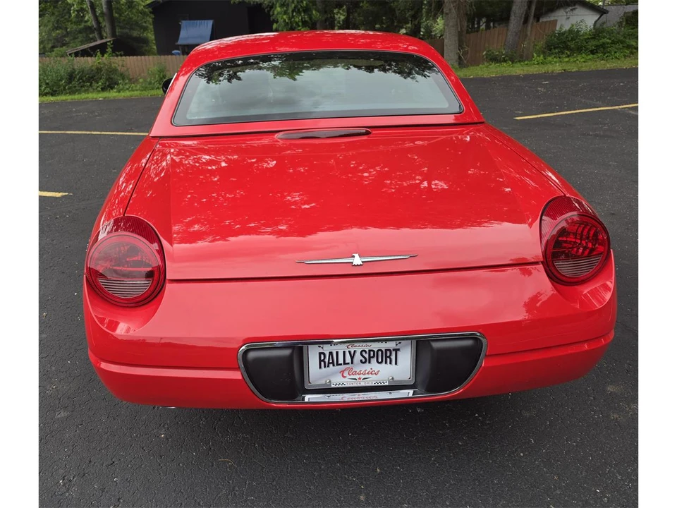 2002 Ford Thunderbird 11th Gen - Image 14 of 31