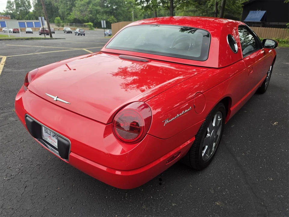 2002 Ford Thunderbird 11th Gen - Image 15 of 31