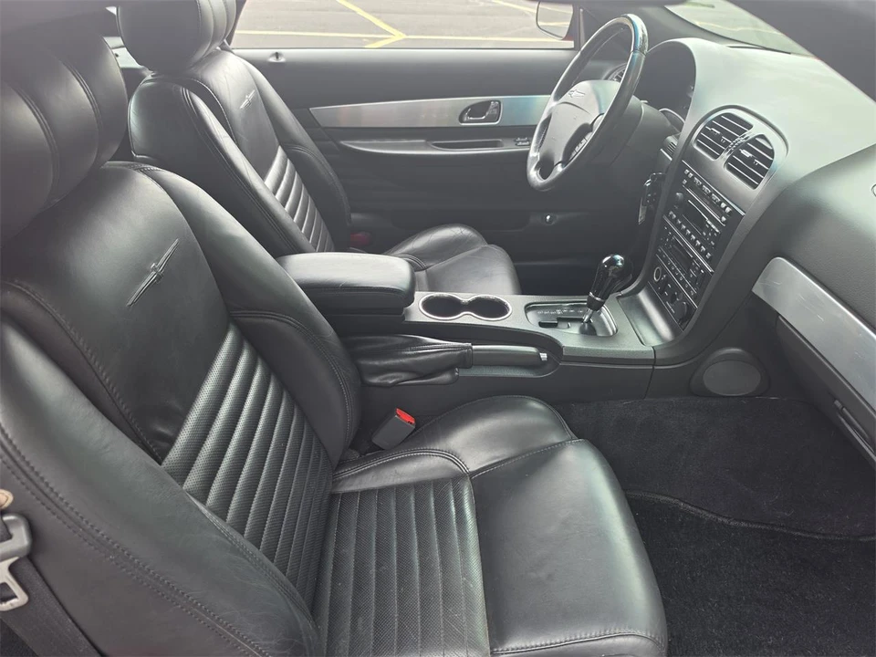 2002 Ford Thunderbird 11th Gen - Image 27 of 31