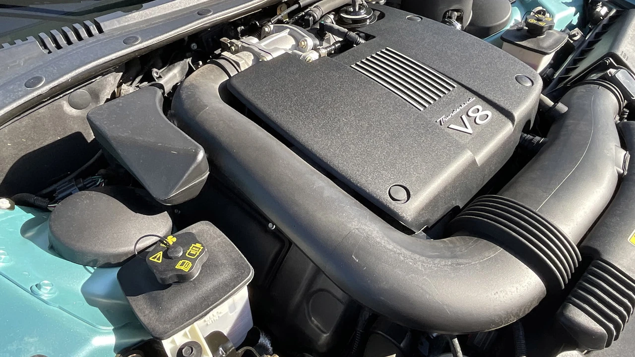 2002 Ford Thunderbird 11th Gen - Image 8 of 20