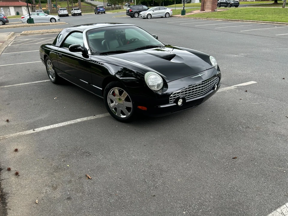 2002 Ford Thunderbird 11th Gen - Image 2 of 20