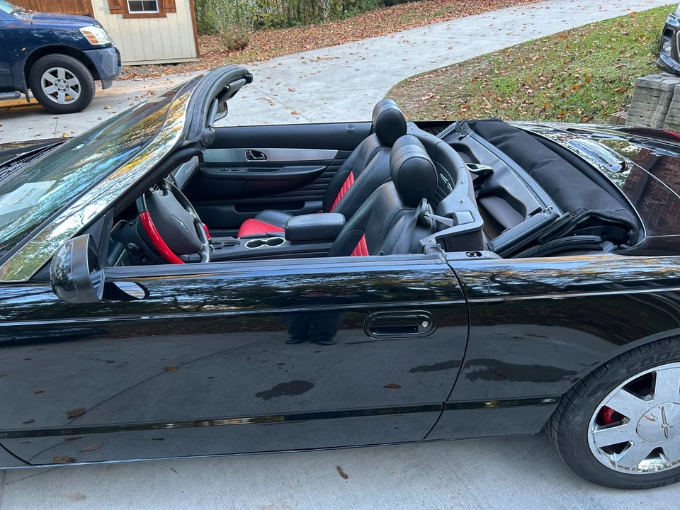 2002 Ford Thunderbird 11th Gen - Image 17 of 20