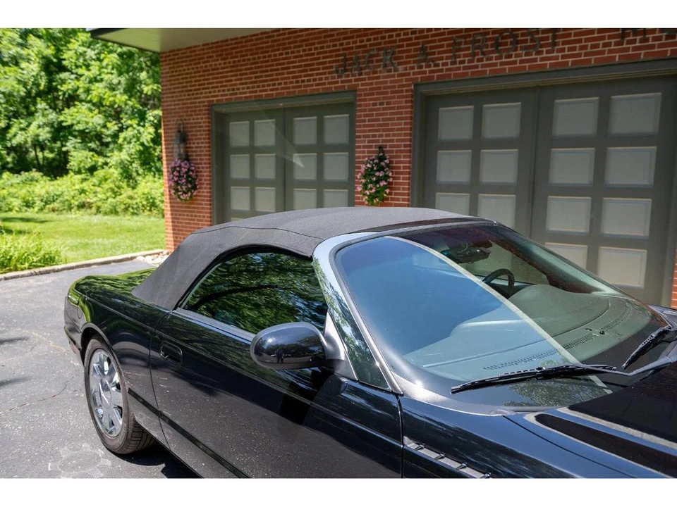 2002 Ford Thunderbird 11th Gen - Image 29 of 31