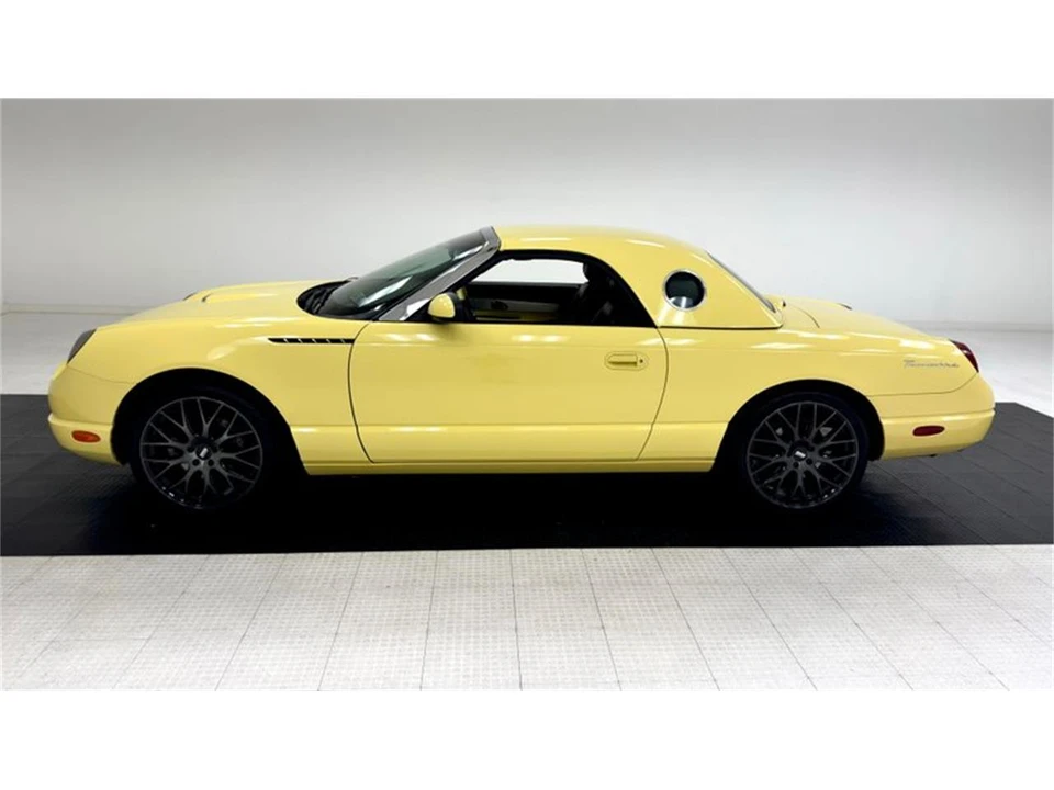 2002 Ford Thunderbird 11th Gen - Image 4 of 31