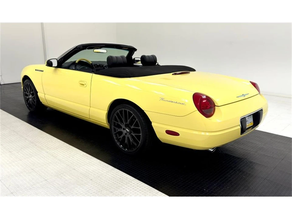 2002 Ford Thunderbird 11th Gen - Image 9 of 31