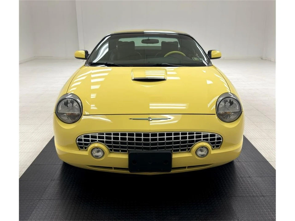 2002 Ford Thunderbird 11th Gen - Image 14 of 31