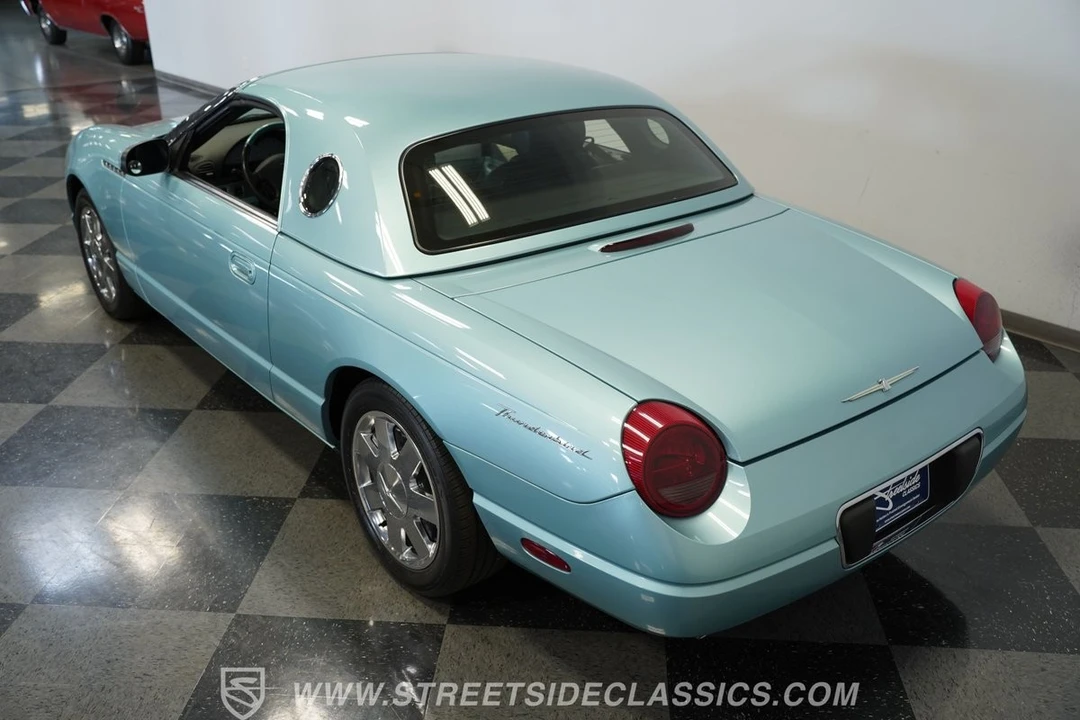 2002 Ford Thunderbird 11th Gen - Image 26 of 31