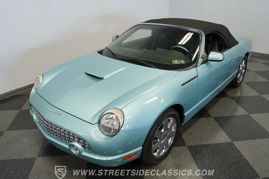 2002 Ford Thunderbird 11th Gen - Image 27 of 31