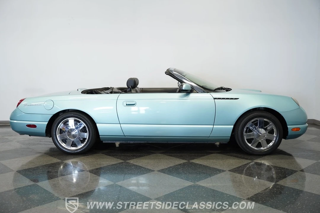 2002 Ford Thunderbird 11th Gen - Image 14 of 21