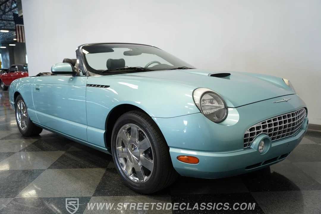 2002 Ford Thunderbird 11th Gen - Image 17 of 21