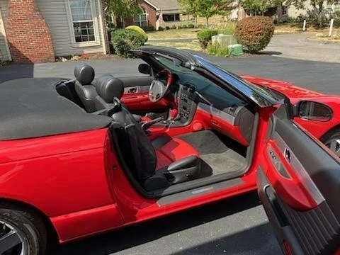 2002 Ford Thunderbird 11th Gen - Image 6 of 9
