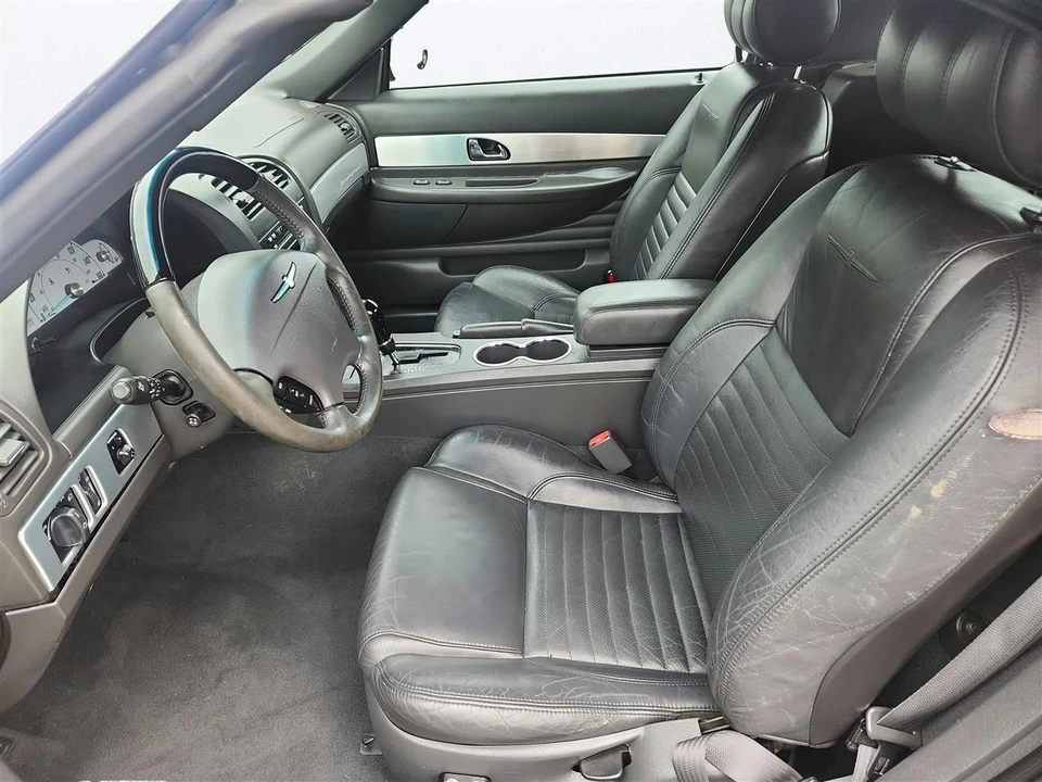 2002 Ford Thunderbird 11th Gen - Image 10 of 30