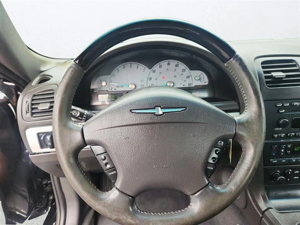 2002 Ford Thunderbird 11th Gen - Image 12 of 30