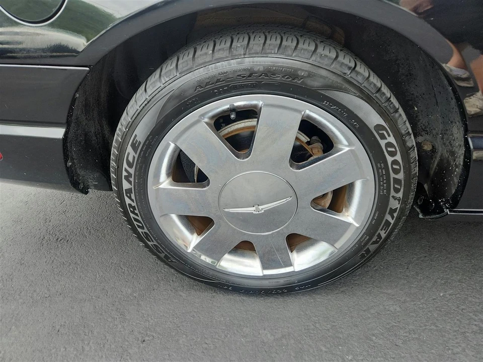 2002 Ford Thunderbird 11th Gen - Image 24 of 30