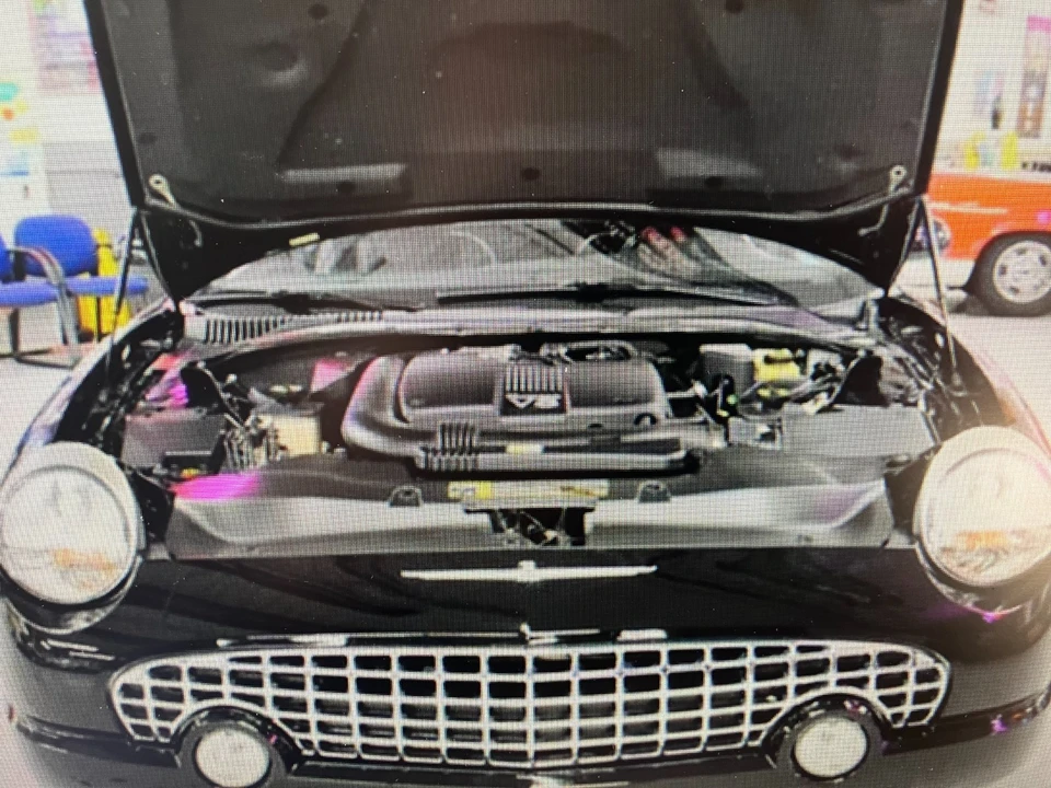 2002 Ford Thunderbird 11th Gen - Image 6 of 13