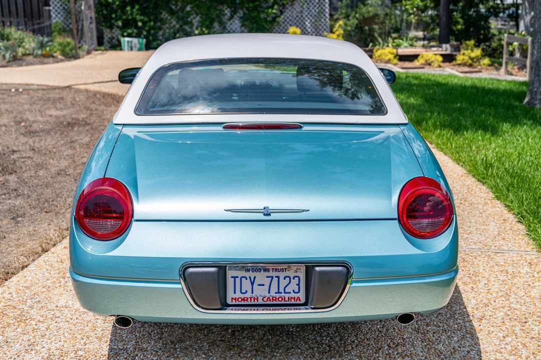 2002 Ford Thunderbird 11th Gen - Image 18 of 31