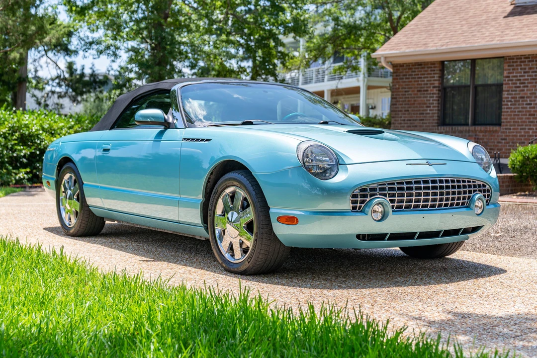 2002 Ford Thunderbird 11th Gen - Image 15 of 31