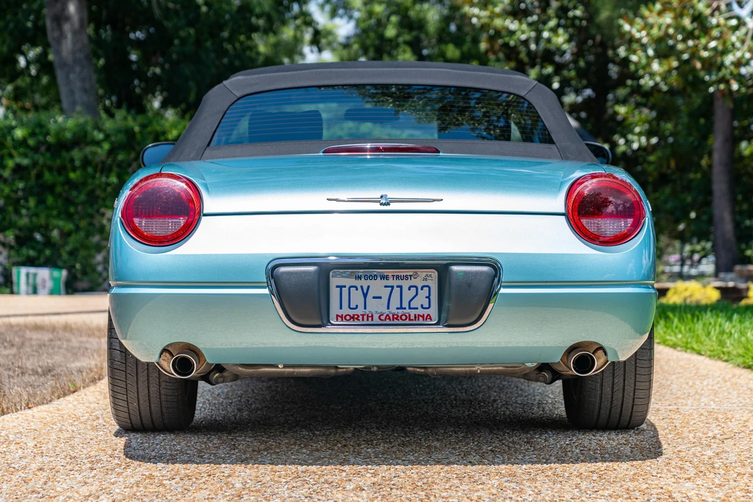 2002 Ford Thunderbird 11th Gen - Image 13 of 31