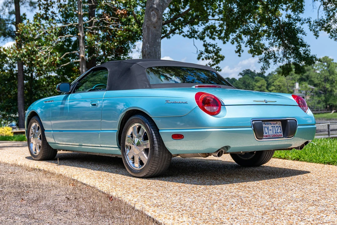 2002 Ford Thunderbird 11th Gen - Image 12 of 31