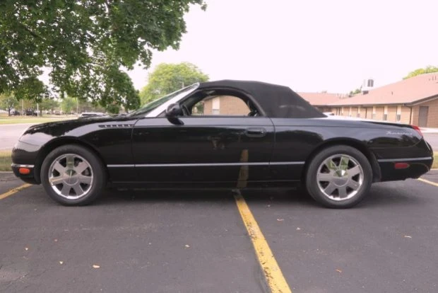 2002 Ford Thunderbird 10th Gen - Image 3 of 8