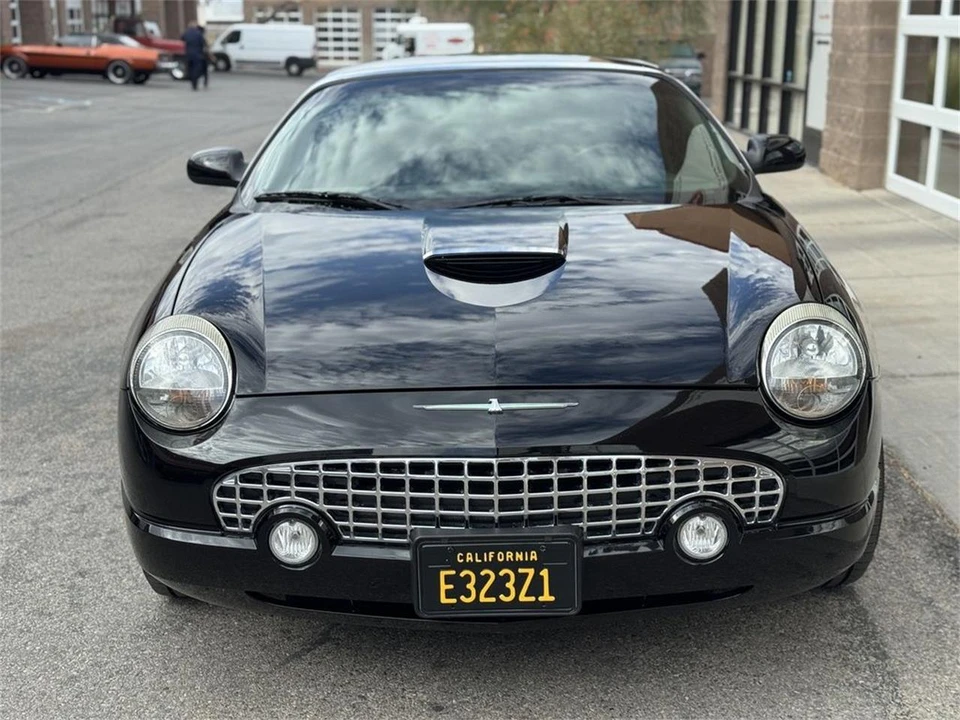 2002 Ford Thunderbird 11th Gen - Image 7 of 21