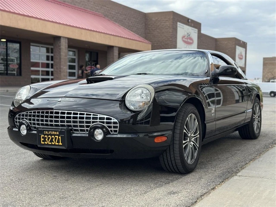 2002 Ford Thunderbird 11th Gen - Image 6 of 21
