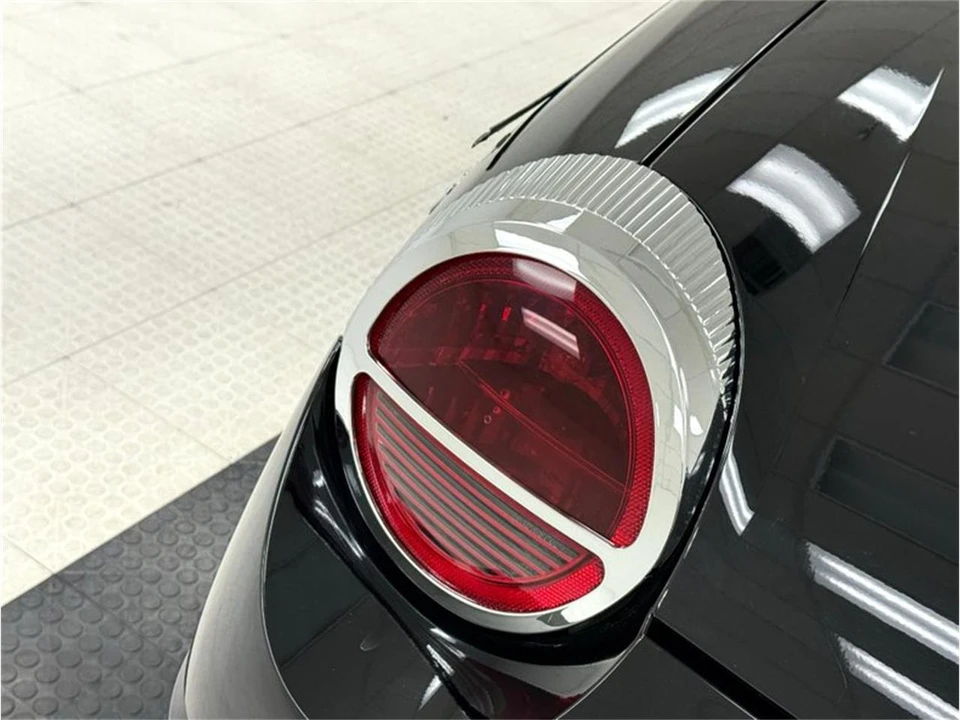 2002 Ford Thunderbird 11th Gen - Image 27 of 31