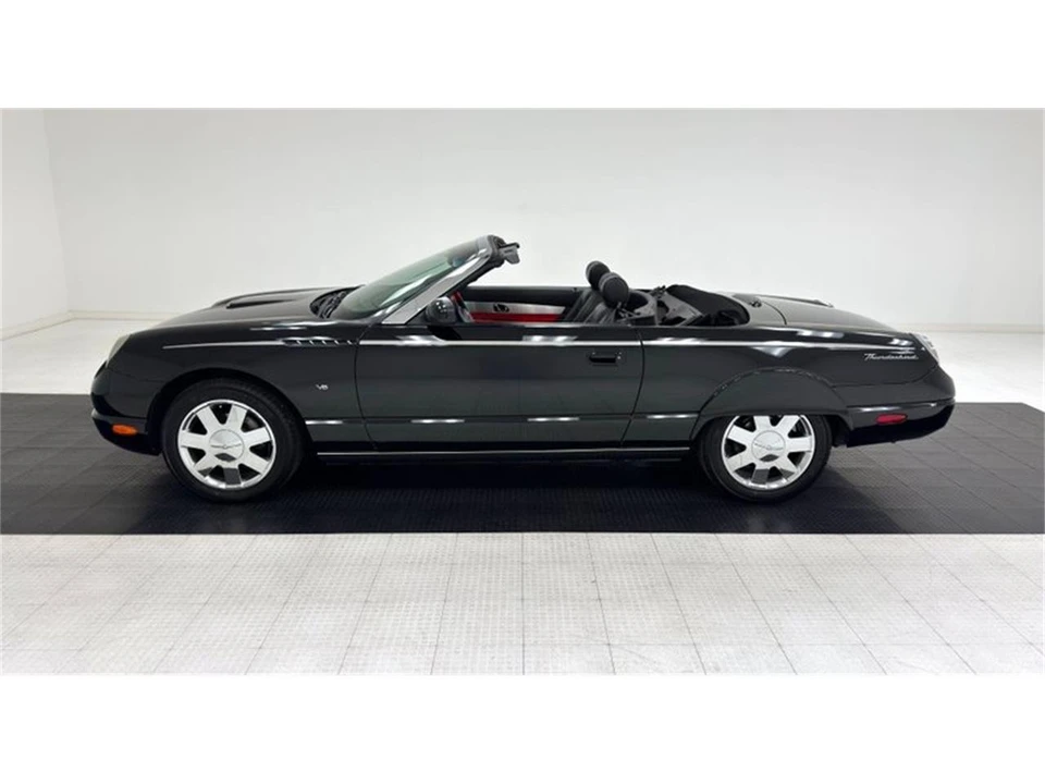 2002 Ford Thunderbird 11th Gen - Image 6 of 31