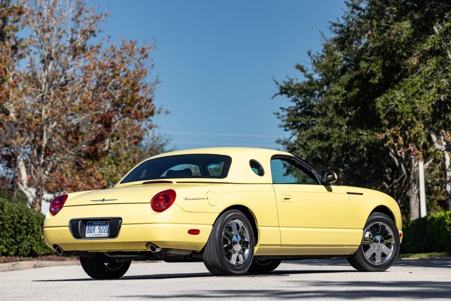 2002 Ford Thunderbird 11th Gen - Image 2 of 11