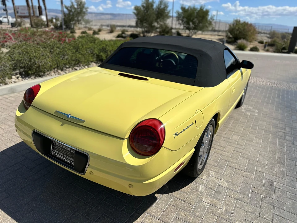 2002 Ford Thunderbird 11th Gen - Image 24 of 31