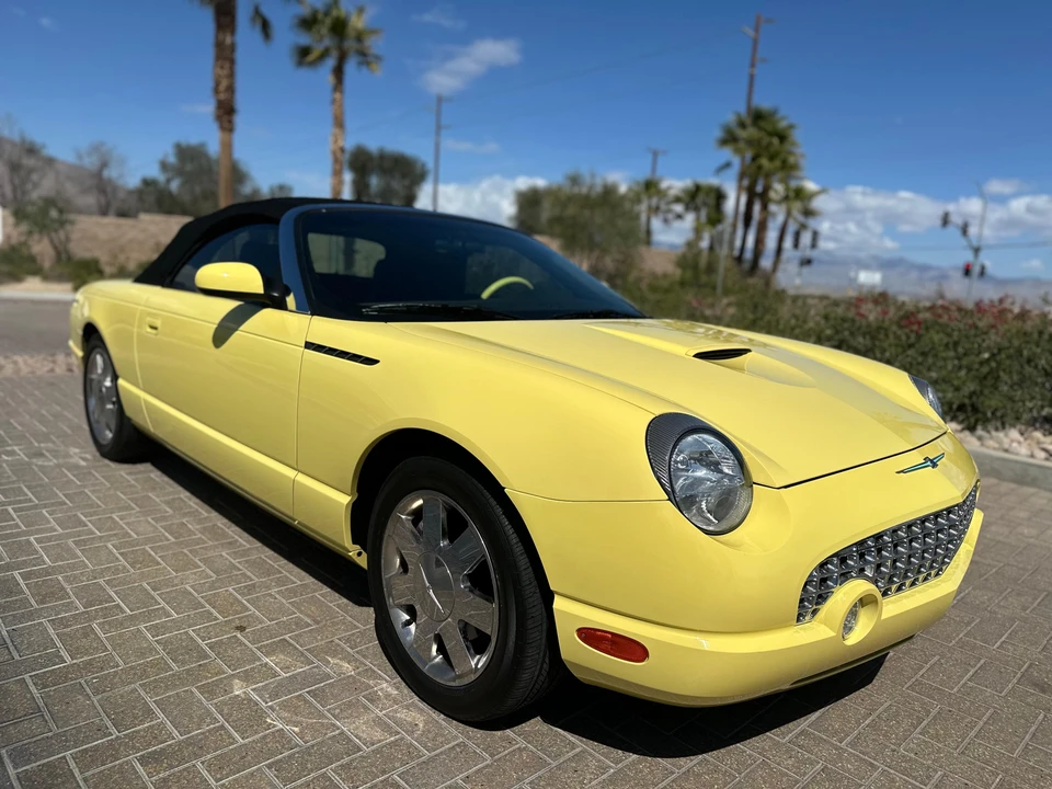 2002 Ford Thunderbird 11th Gen - Image 26 of 31