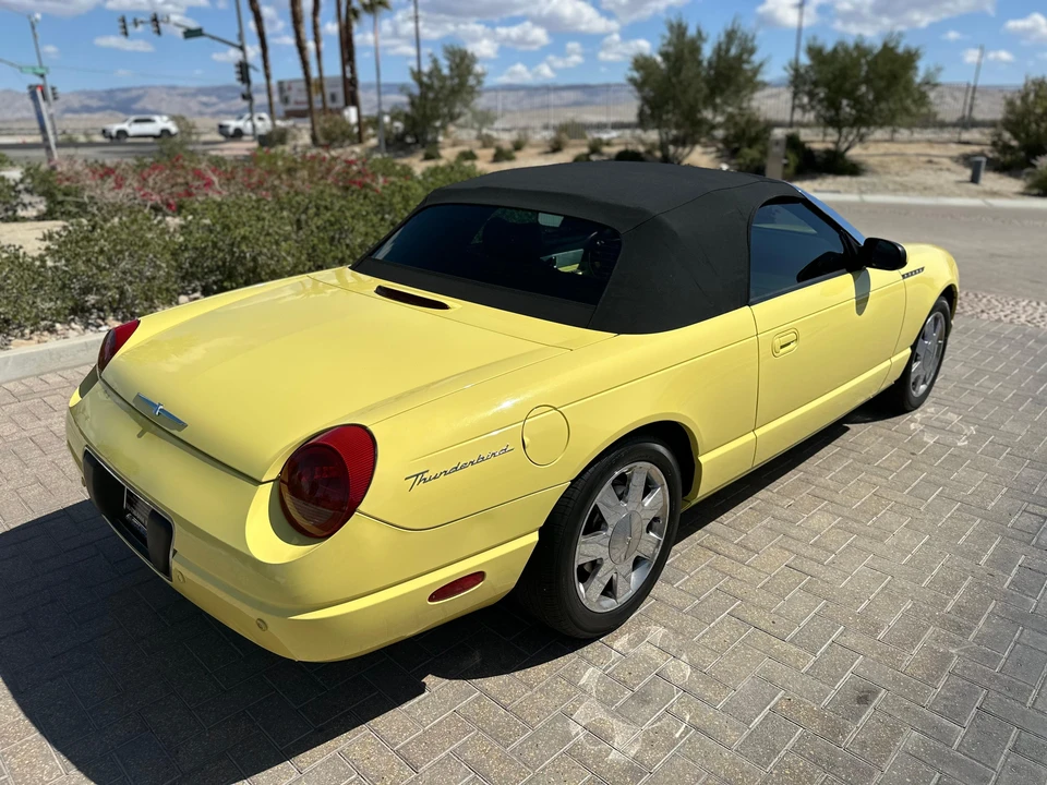 2002 Ford Thunderbird 11th Gen - Image 25 of 31