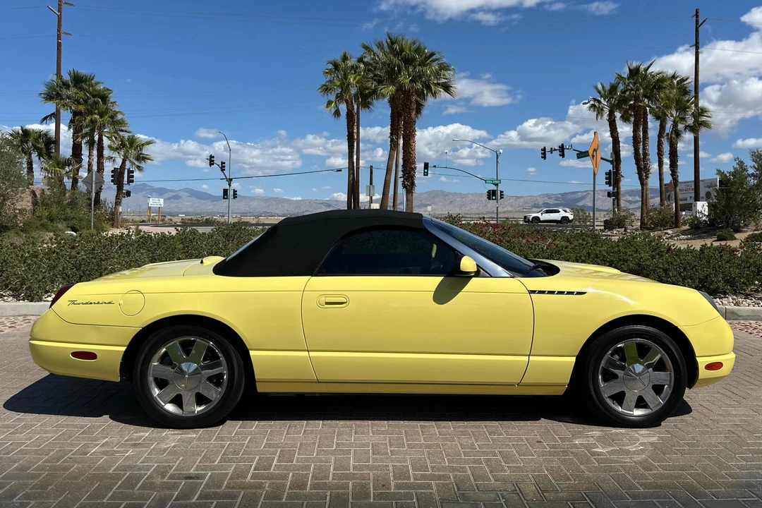2002 Ford Thunderbird 11th Gen - Image 3 of 31