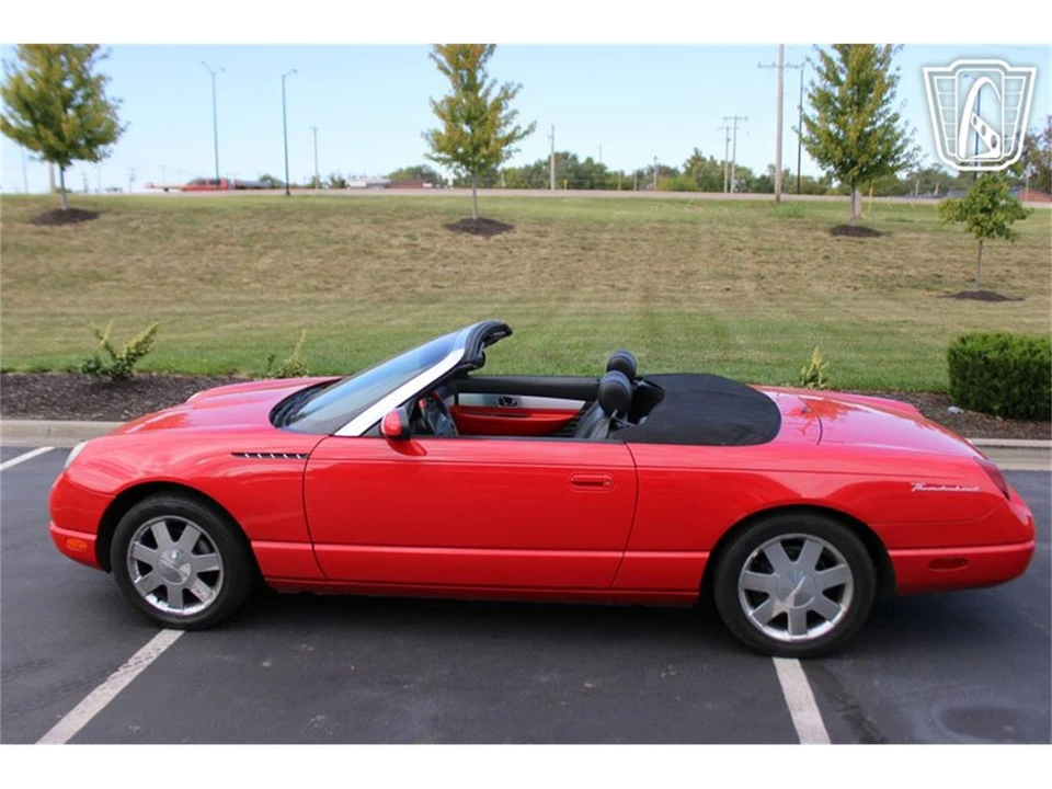 2002 Ford Thunderbird 11th Gen - Image 11 of 31