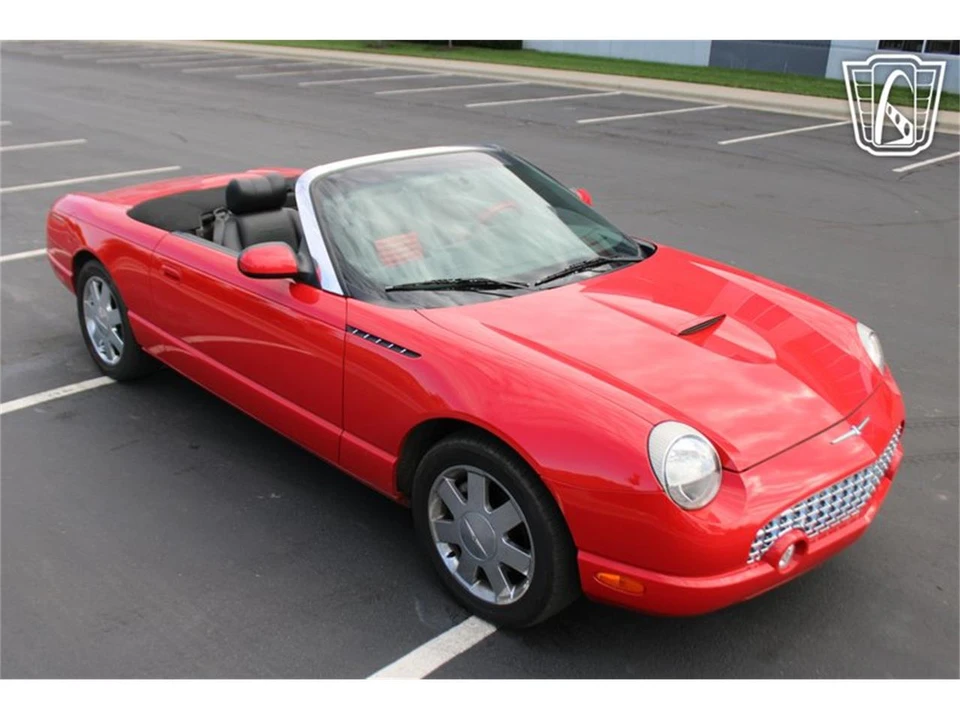 2002 Ford Thunderbird 11th Gen - Image 16 of 31