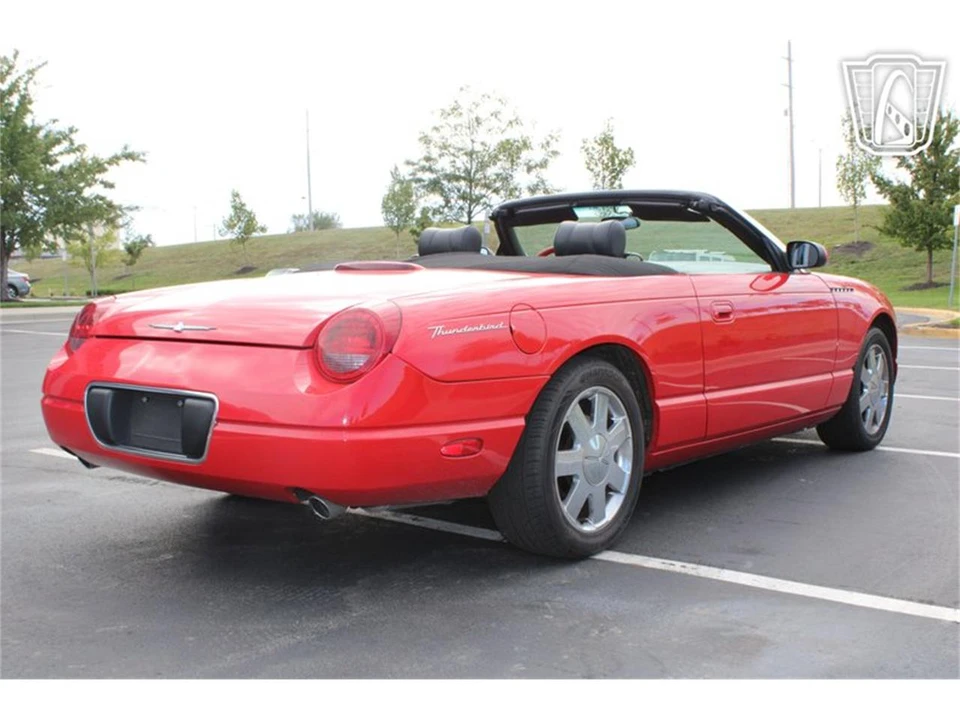 2002 Ford Thunderbird 11th Gen - Image 21 of 31