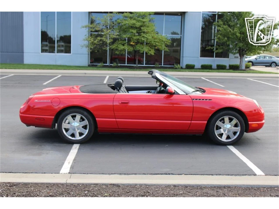 2002 Ford Thunderbird 11th Gen - Image 6 of 31