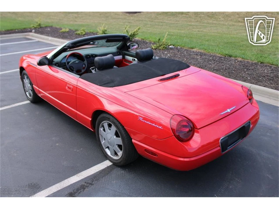 2002 Ford Thunderbird 11th Gen - Image 12 of 31