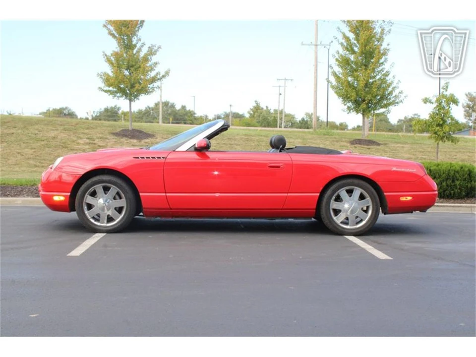 2002 Ford Thunderbird 11th Gen - Image 18 of 31