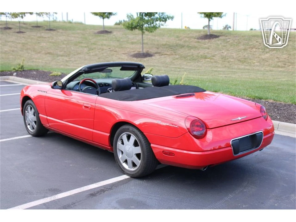 2002 Ford Thunderbird 11th Gen - Image 3 of 31