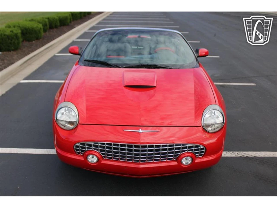 2002 Ford Thunderbird 11th Gen - Image 9 of 31