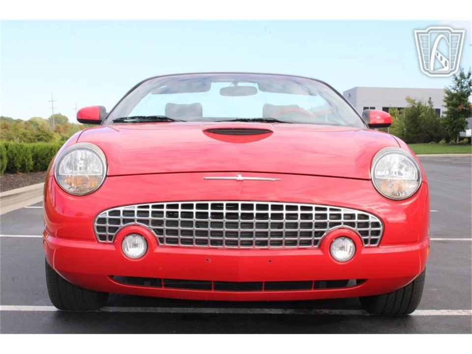 2002 Ford Thunderbird 11th Gen - Image 24 of 31