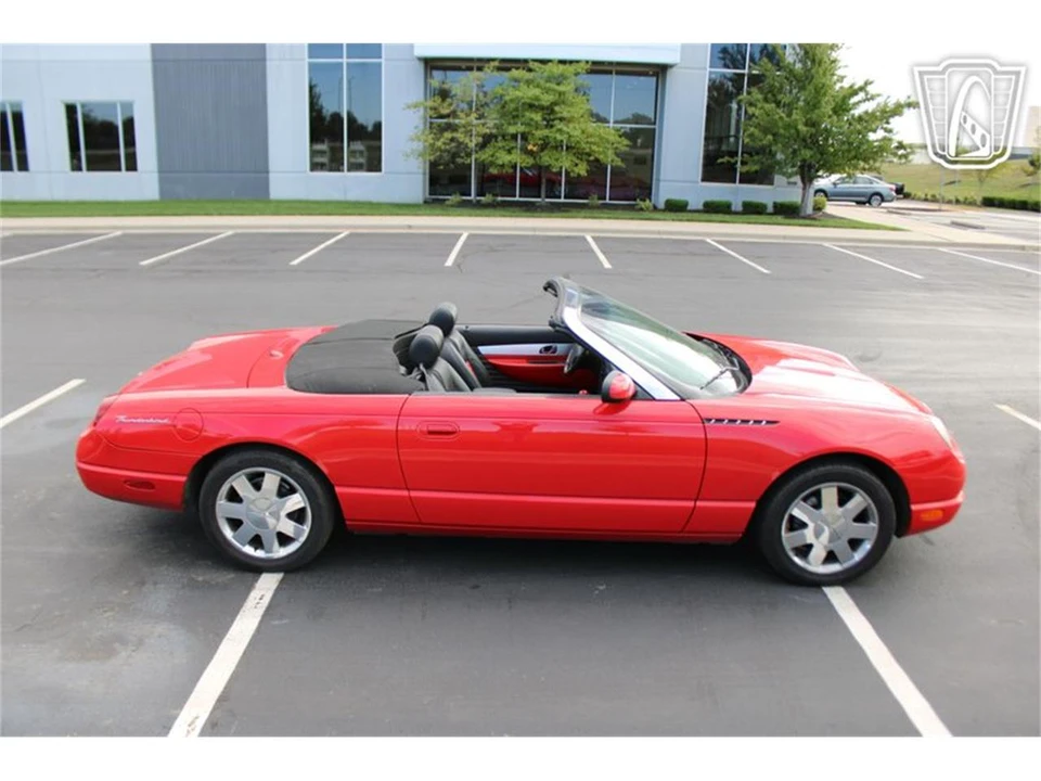 2002 Ford Thunderbird 11th Gen - Image 15 of 31