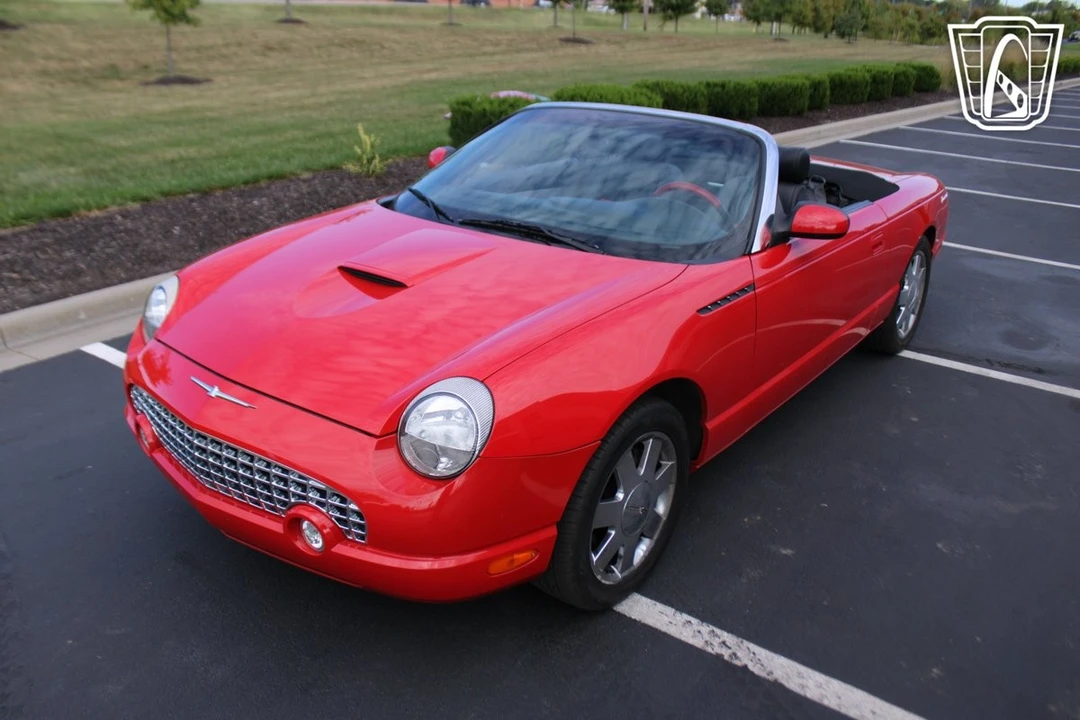 2002 Ford Thunderbird 10th Gen - Image 11 of 12