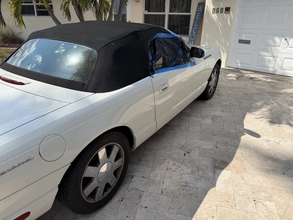 2002 Ford Thunderbird 11th Gen - Image 3 of 5