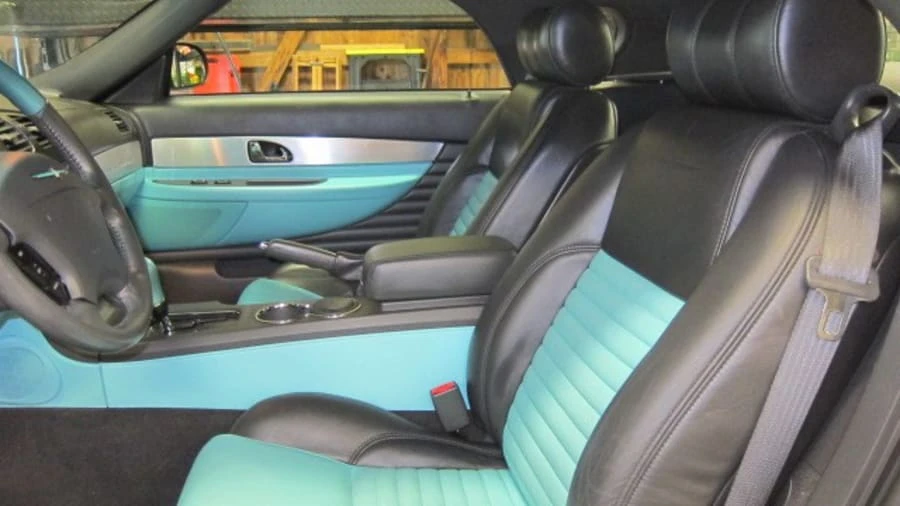 2002 Ford Thunderbird 11th Gen - Image 5 of 11