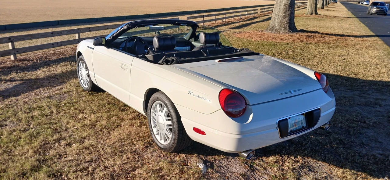 2002 Ford Thunderbird 11th Gen - Image 6 of 22