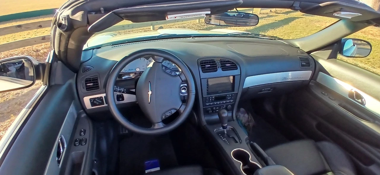 2002 Ford Thunderbird 11th Gen - Image 9 of 22