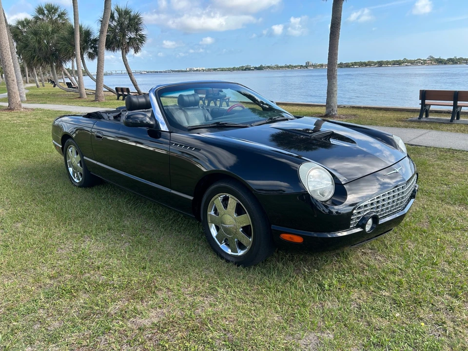 2002 Ford Thunderbird 11th Gen - Image 4 of 18
