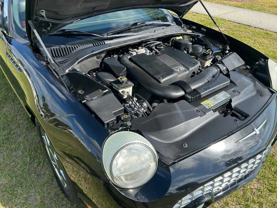 2002 Ford Thunderbird 11th Gen - Image 16 of 18